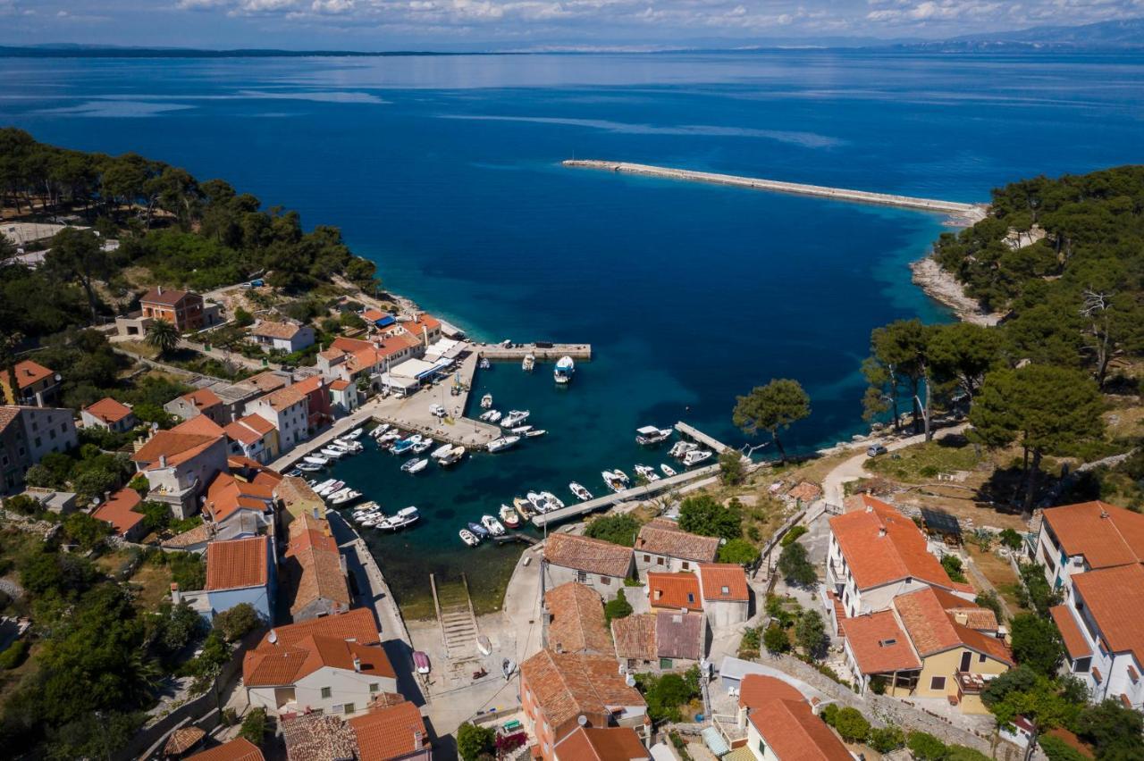 Holiday Home Villa Esperanca Veli Lošinj Buitenkant foto