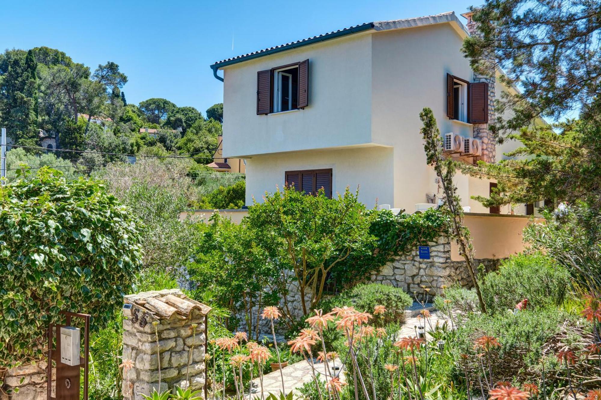 Holiday Home Villa Esperanca Veli Lošinj Buitenkant foto