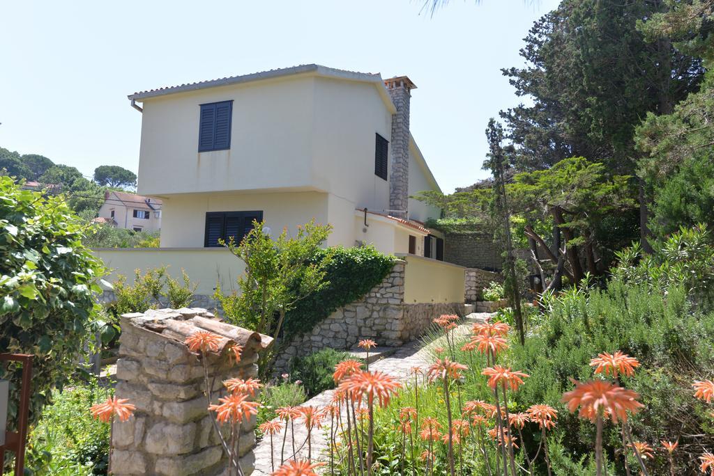 Holiday Home Villa Esperanca Veli Lošinj Buitenkant foto